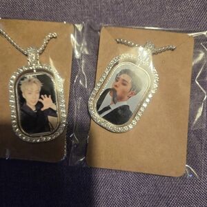 Kpop necklace (Customizable)